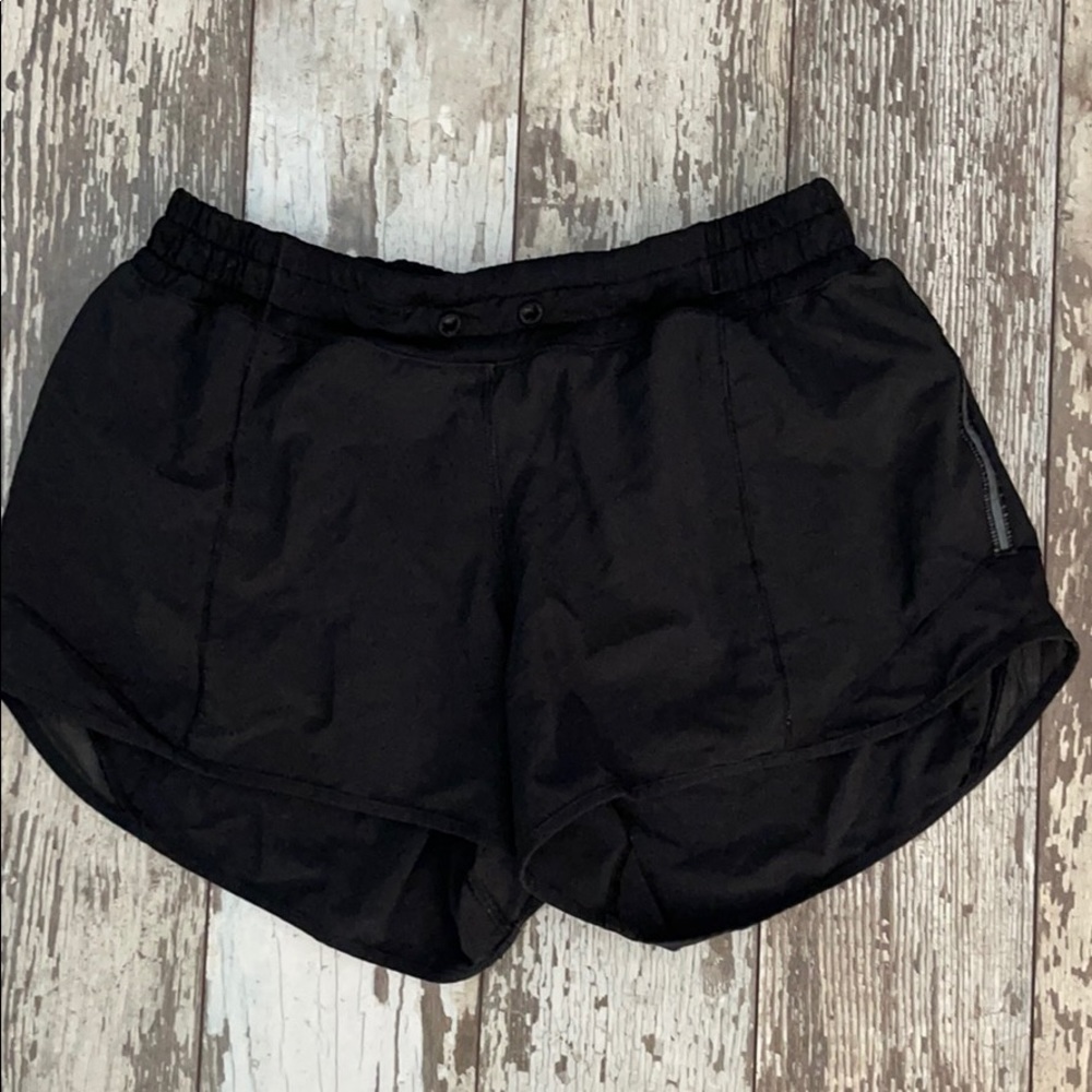 Lululemon 🍋 short shorts!